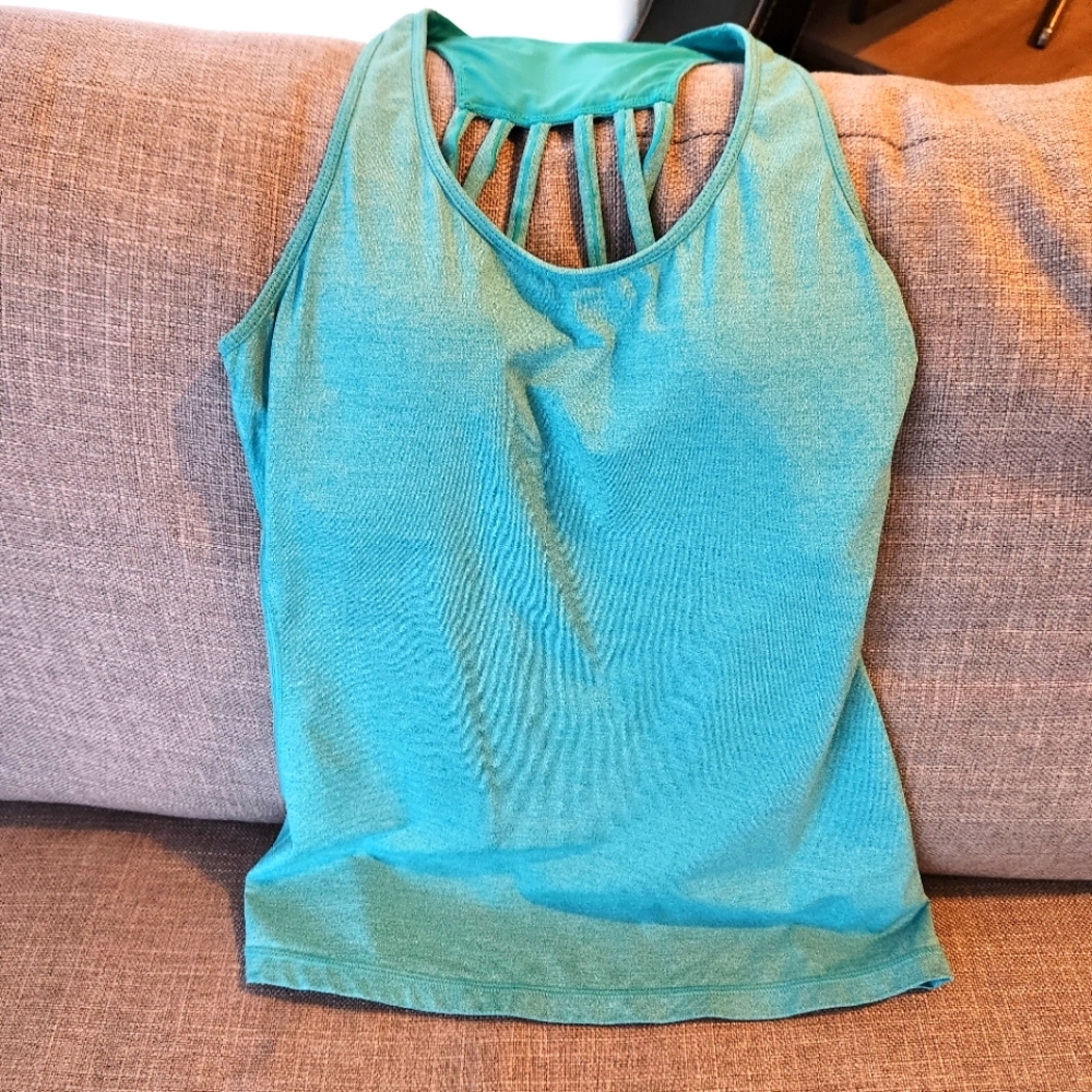 Titika pale blue/turquoise tank